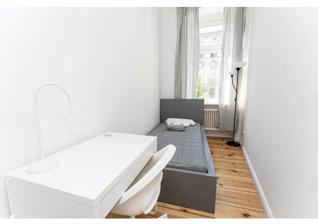 Mieszkanie do wynajęcia - Hermannstraße Berlin, Niemcy, 144 m², 735 USD (2874 PLN), NET-90210523