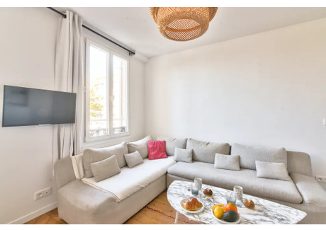 Mieszkanie do wynajęcia - Rue Pierre Fontaine Paris, Francja, 52 m², 1669 USD (6527 PLN), NET-90210623