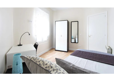 Mieszkanie do wynajęcia - Calle Mesón de Paredes Madrid, Hiszpania, 55 m², 746 USD (2939 PLN), NET-90210816