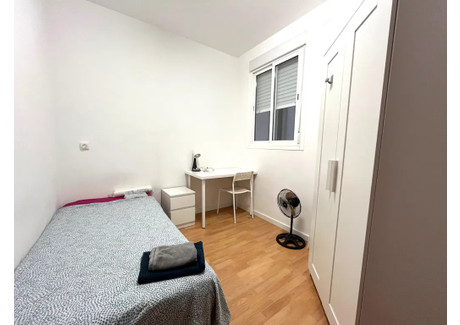 Mieszkanie do wynajęcia - Carrer de Muntaner Barcelona, Hiszpania, 140 m², 510 USD (2134 PLN), NET-90211405