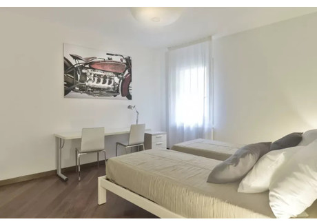 Mieszkanie do wynajęcia - Via delle Moline Bologna, Włochy, 140 m², 3939 USD (15 401 PLN), NET-90211539