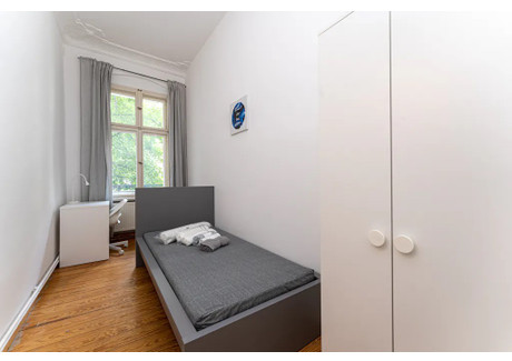 Mieszkanie do wynajęcia - Gabriel-Max-Straße Berlin, Niemcy, 68 m², 684 USD (2673 PLN), NET-90211602