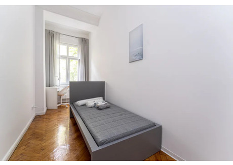 Mieszkanie do wynajęcia - Wühlischstraße Berlin, Niemcy, 93 m², 687 USD (2769 PLN), NET-90211613