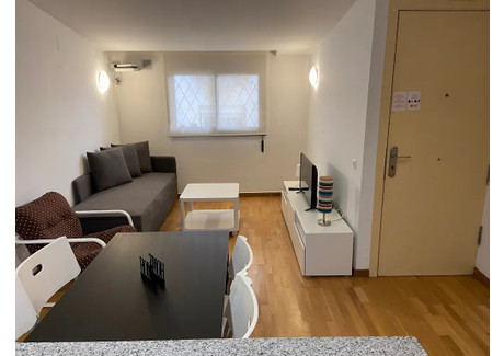 Mieszkanie do wynajęcia - Carrer de Valldonzella Barcelona, Hiszpania, 40 m², 1190 USD (4796 PLN), NET-90211973