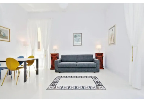 Mieszkanie do wynajęcia - Via Carlo Alberto Rome, Włochy, 55 m², 3192 USD (12 862 PLN), NET-90212000
