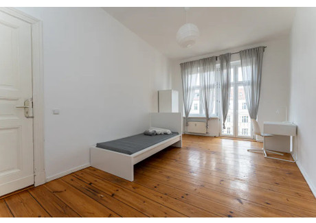 Mieszkanie do wynajęcia - Boxhagener Straße Berlin, Niemcy, 60 m², 857 USD (3454 PLN), NET-90212158