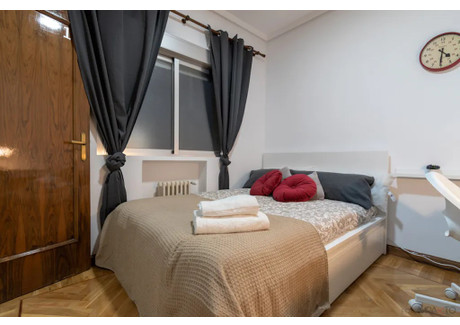 Mieszkanie do wynajęcia - Calle de Ríos Rosas Madrid, Hiszpania, 160 m², 685 USD (2685 PLN), NET-90212504