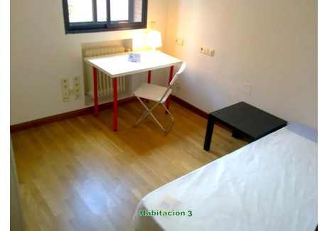 Mieszkanie do wynajęcia - Calle de Tenerife Madrid, Hiszpania, 160 m², 639 USD (2462 PLN), NET-90213188