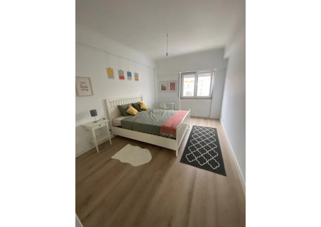 Mieszkanie do wynajęcia - Rua Tomás da Anunciação Odivelas, Portugalia, 120 m², 721 USD (2992 PLN), NET-90225365