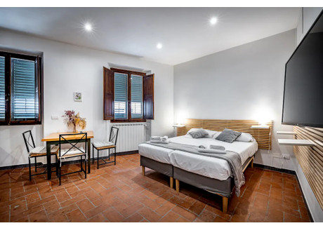 Mieszkanie do wynajęcia - Via dei Pilastri Florence, Włochy, 30 m², 1545 USD (5933 PLN), NET-90226056