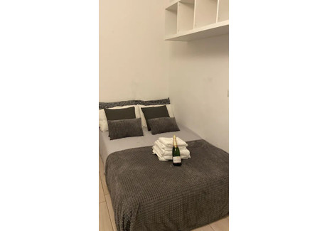 Mieszkanie do wynajęcia - Via Cefalù Milan, Włochy, 50 m², 2096 USD (8761 PLN), NET-90226337