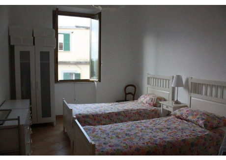 Mieszkanie do wynajęcia - Via dei Sulpici Rome, Włochy, 100 m², 904 USD (3625 PLN), NET-90226430