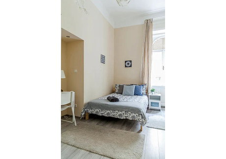 Mieszkanie do wynajęcia - Hőgyes Endre utca Budapest, Węgry, 80 m², 504 USD (1934 PLN), NET-90227359