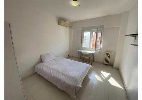 Mieszkanie do wynajęcia - Calle Jerónima Llorente Madrid, Hiszpania, 100 m², 754 USD (2895 PLN), NET-90227373