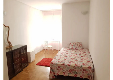 Mieszkanie do wynajęcia - Calle de Guzmán el Bueno Madrid, Hiszpania, 180 m², 654 USD (2555 PLN), NET-90228508