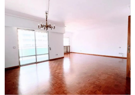 Mieszkanie do wynajęcia - Calle de Beatriz de Bobadilla Madrid, Hiszpania, 166 m², 2063 USD (8560 PLN), NET-90228919