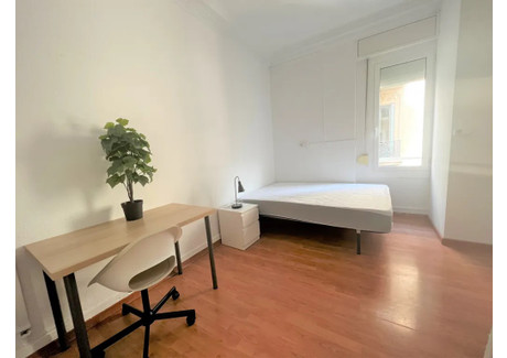 Mieszkanie do wynajęcia - Carrer de Muntaner Barcelona, Hiszpania, 400 m², 758 USD (2971 PLN), NET-90229186