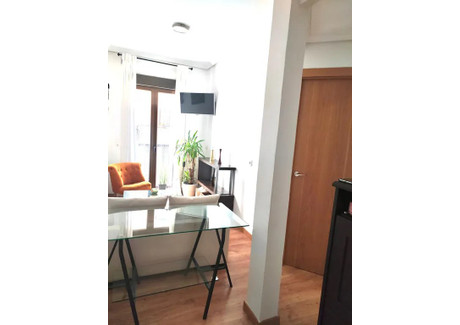 Mieszkanie do wynajęcia - Calle de Juan de Olías Madrid, Hiszpania, 42 m², 1366 USD (5585 PLN), NET-90229470