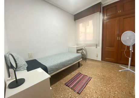 Mieszkanie do wynajęcia - Avinguda de la Constitució Valencia, Hiszpania, 140 m², 372 USD (1519 PLN), NET-90220007