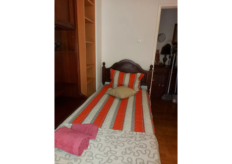 Mieszkanie do wynajęcia - Rua António Albino Machado Lisbon, Portugalia, 95 m², 573 USD (2395 PLN), NET-90220172