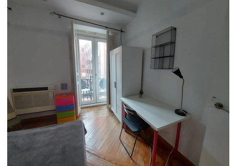 Mieszkanie do wynajęcia - Calle de San Bernardo Madrid, Hiszpania, 180 m², 654 USD (2510 PLN), NET-90220488