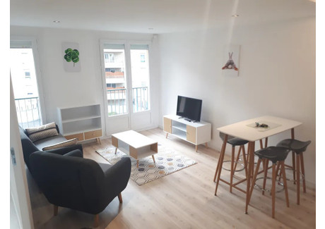 Mieszkanie do wynajęcia - Rue de Cyprian Villeurbanne, Francja, 73 m², 643 USD (2519 PLN), NET-90222737