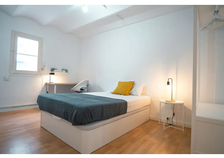 Mieszkanie do wynajęcia - Carrer Nou de la Rambla Barcelona, Hiszpania, 35 m², 629 USD (2414 PLN), NET-90234242