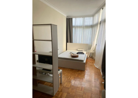 Mieszkanie do wynajęcia - Avenida Dom Rodrigo da Cunha Lisbon, Portugalia, 160 m², 681 USD (2847 PLN), NET-90235851