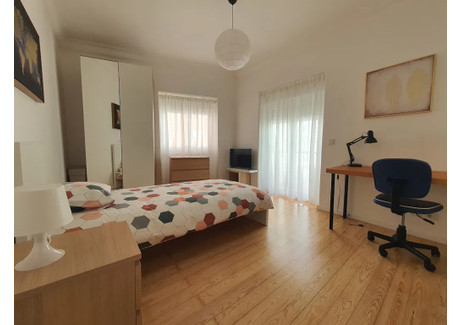 Mieszkanie do wynajęcia - Rua Egas Moniz Oeiras, Portugalia, 75 m², 566 USD (2365 PLN), NET-90236903