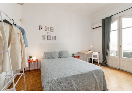 Mieszkanie do wynajęcia - Carrer de Balmes Barcelona, Hiszpania, 250 m², 970 USD (3724 PLN), NET-90237577