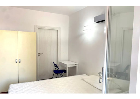 Mieszkanie do wynajęcia - Via di Carcaricola Rome, Włochy, 80 m², 541 USD (2117 PLN), NET-90237809