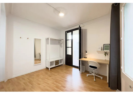 Mieszkanie do wynajęcia - Carrer Nou de la Rambla Barcelona, Hiszpania, 80 m², 696 USD (2889 PLN), NET-90237995