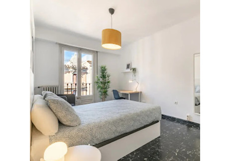 Mieszkanie do wynajęcia - Carrer del Rosselló Barcelona, Hiszpania, 175 m², 920 USD (3689 PLN), NET-90238054