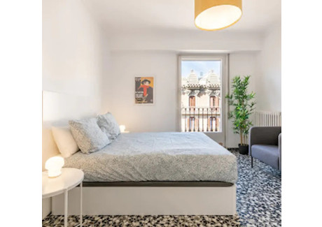 Mieszkanie do wynajęcia - Carrer del Rosselló Barcelona, Hiszpania, 175 m², 714 USD (2964 PLN), NET-90238059