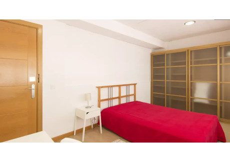 Mieszkanie do wynajęcia - Avenida de América Madrid, Hiszpania, 226 m², 734 USD (2891 PLN), NET-90238307