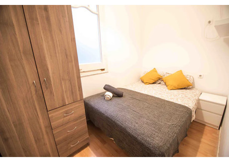 Mieszkanie do wynajęcia - Carrer de Balmes Barcelona, Hiszpania, 250 m², 725 USD (2966 PLN), NET-90238748