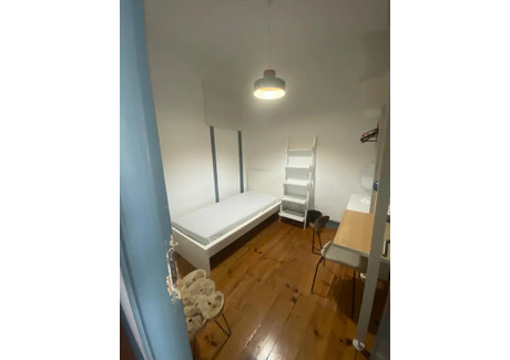 Mieszkanie do wynajęcia - Rua Heróis de Quionga Lisbon, Portugalia, 88 m², 361 USD (1498 PLN), NET-90239358