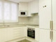Mieszkanie do wynajęcia - Paseo de la Castellana Madrid, Hiszpania, 250 m², 703 USD (2784 PLN), NET-90239802