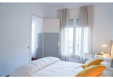 Mieszkanie do wynajęcia - Carrer de València Barcelona, Hiszpania, 160 m², 1174 USD (4730 PLN), NET-90239907