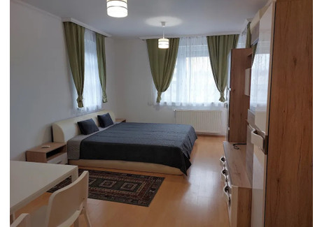 Mieszkanie do wynajęcia - Maláta köz Budapest, Węgry, 48 m², 622 USD (2549 PLN), NET-90231900