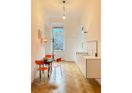 Mieszkanie do wynajęcia - Zwölfergasse Vienna, Austria, 31 m², 1290 USD (5197 PLN), NET-90232454