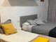 Mieszkanie do wynajęcia - Carrer de Sant Antoni Abat Barcelona, Hiszpania, 15 m², 813 USD (3203 PLN), NET-90233154