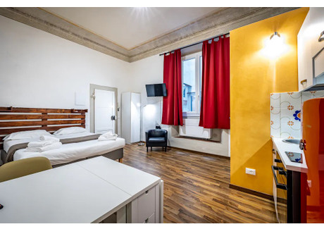 Mieszkanie do wynajęcia - Via della Pergola Florence, Włochy, 28 m², 1250 USD (5113 PLN), NET-90233320