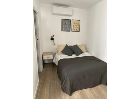 Mieszkanie do wynajęcia - Calle de Tetuán Madrid, Hiszpania, 160 m², 1053 USD (4054 PLN), NET-90233875