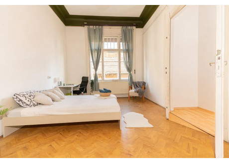 Mieszkanie do wynajęcia - Üllői út Budapest, Węgry, 86 m², 385 USD (1577 PLN), NET-90245978