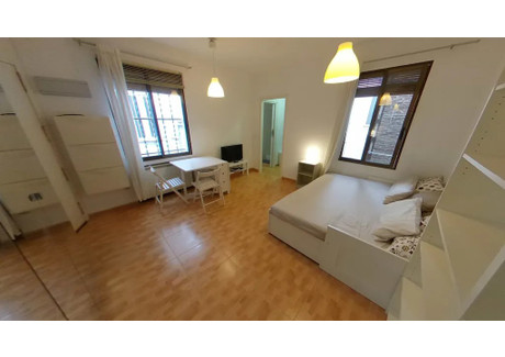 Mieszkanie do wynajęcia - Calle de Fernando el Católico Madrid, Hiszpania, 32 m², 1278 USD (5239 PLN), NET-90246142