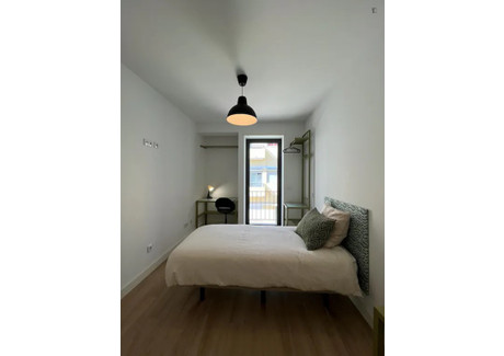 Mieszkanie do wynajęcia - Rua Abel Botelho Lisbon, Portugalia, 140 m², 673 USD (2792 PLN), NET-90247220