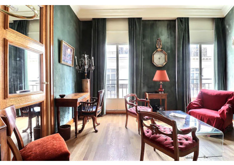 Mieszkanie do wynajęcia - Avenue Matignon Paris, Francja, 34 m², 1891 USD (7902 PLN), NET-90247323