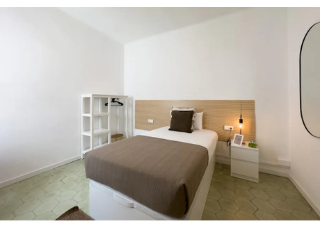 Mieszkanie do wynajęcia - Gran Via de les Corts Catalanes Barcelona, Hiszpania, 70 m², 740 USD (2916 PLN), NET-90240684