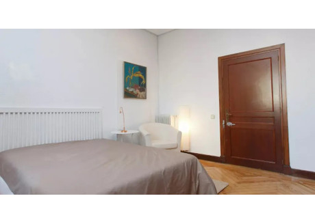 Mieszkanie do wynajęcia - Calle de Santa Engracia Madrid, Hiszpania, 270 m², 749 USD (2882 PLN), NET-90241317